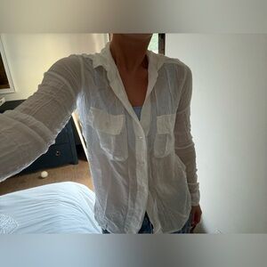 James Perse Woman’s White Sheer Blouse/Button Up Long Sleeve in Size 0